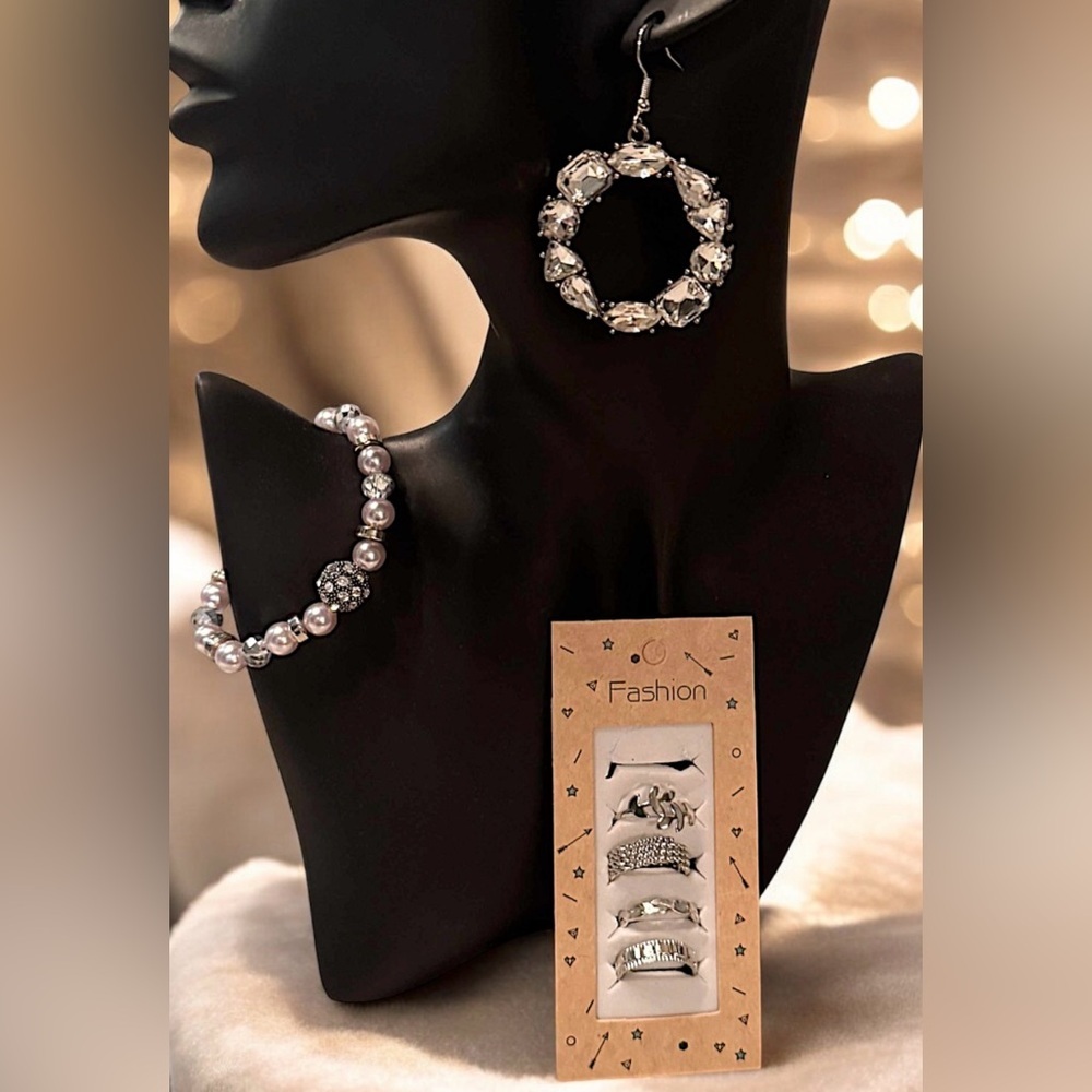 6pc Elegant Silver Jewelry Set rings size 4